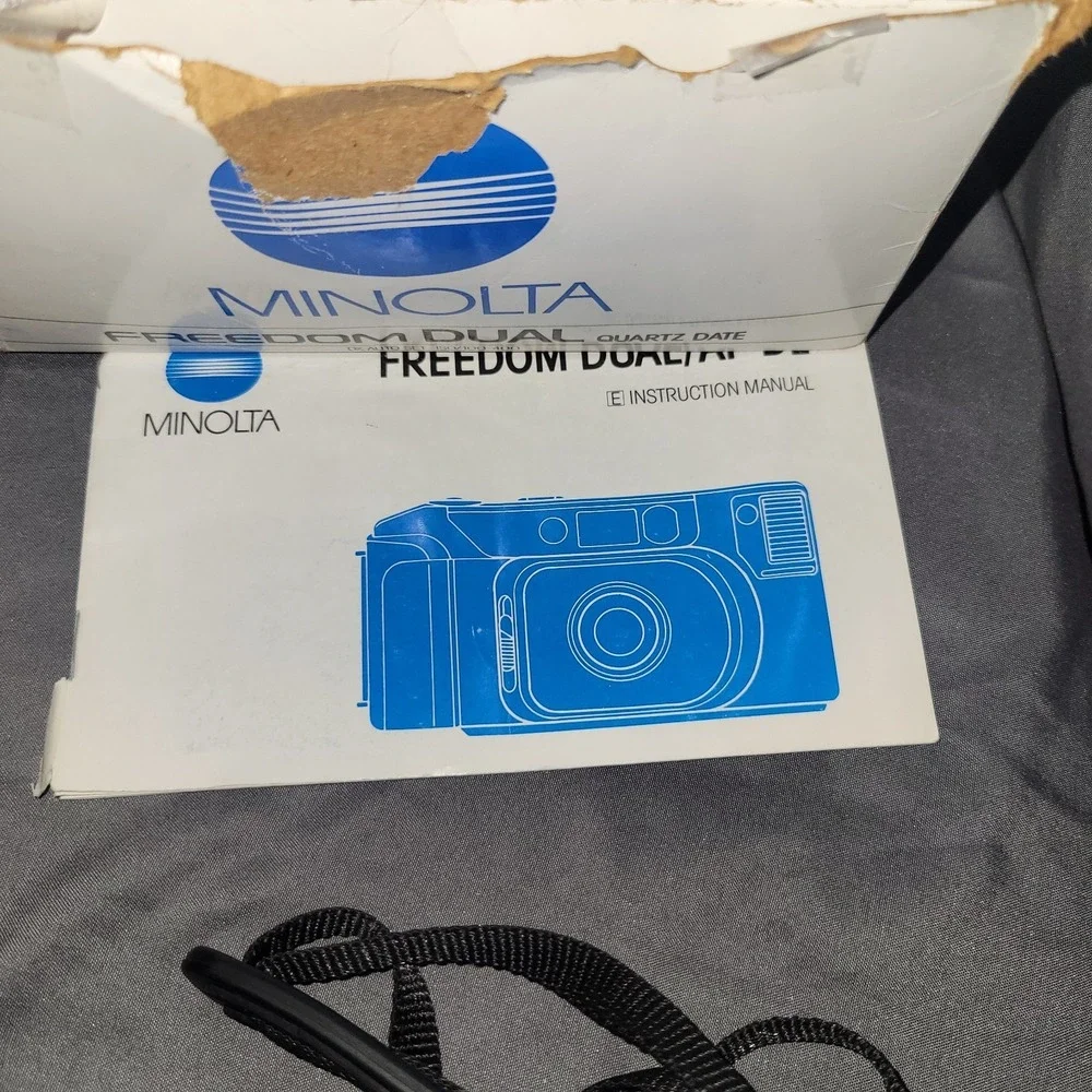 Minolta Freedom Dual AF 35mm Film Camera